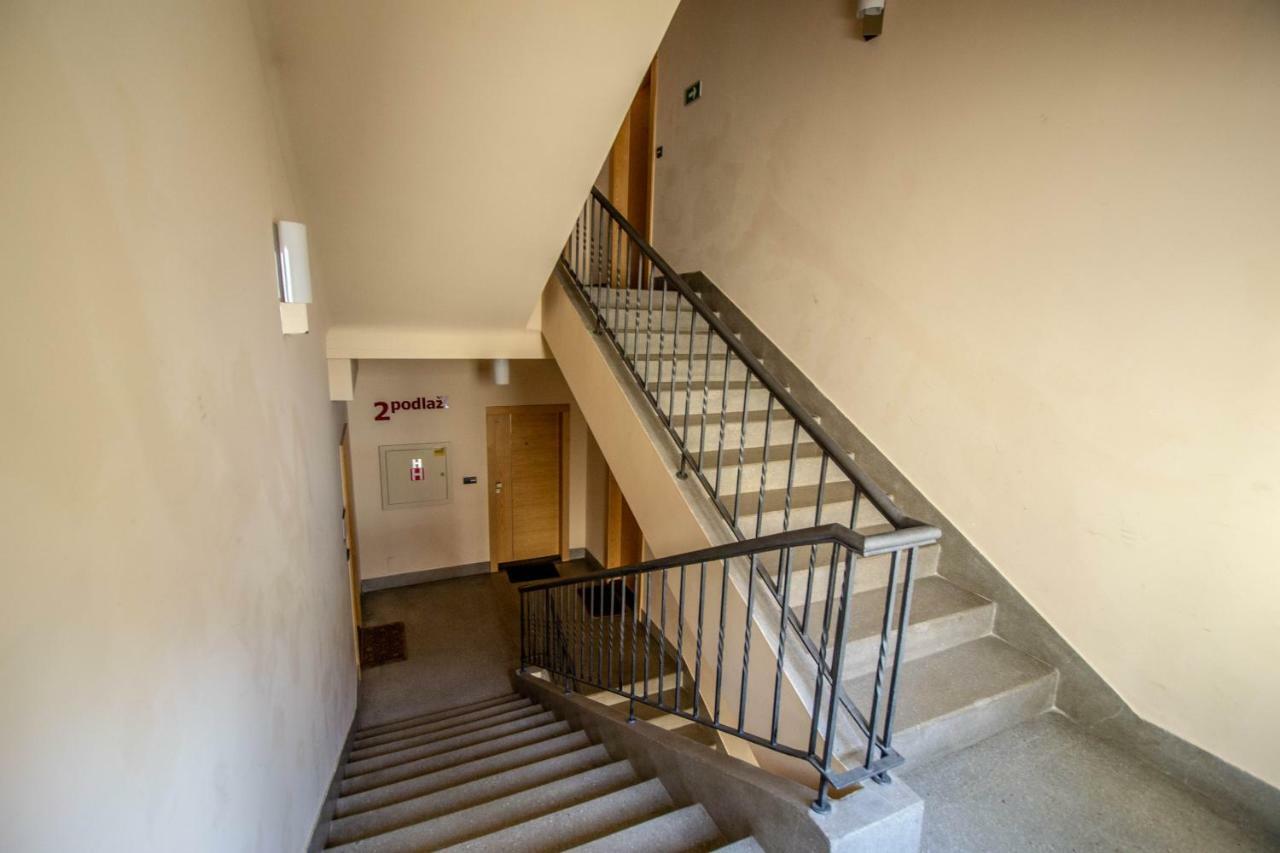 Unique Charles Bridge 2Bdr Apartment. Praga Exterior foto