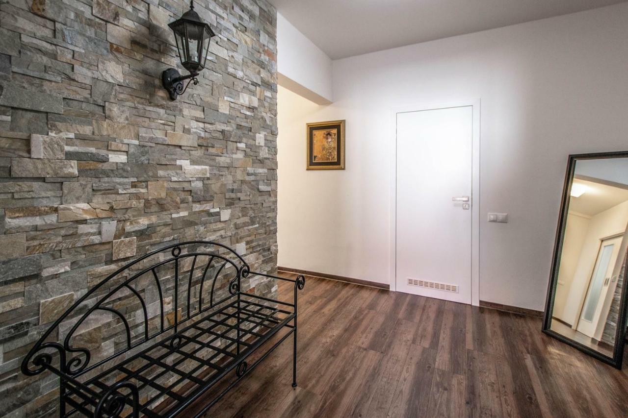 Unique Charles Bridge 2Bdr Apartment. Praga Exterior foto